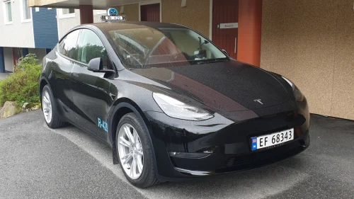 TESLA Model Y Long Range AWD