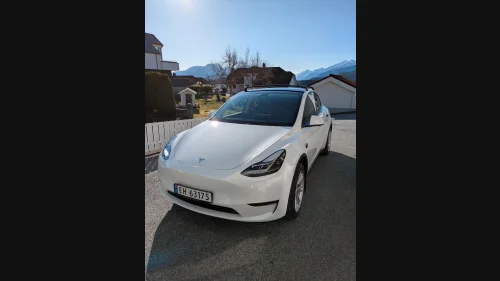 TESLA Model Y Long Range Dual Motor AWD / Vinterpakke / Hengerfeste