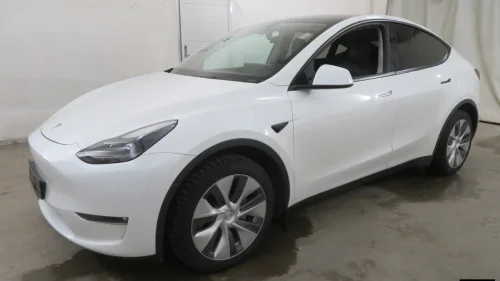 TESLA Model Y LR AWD AUTOPILOT HENGERFESTE PREMIUM LYD VARMEPUMPE
