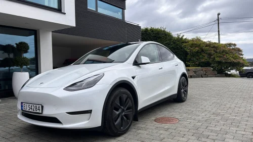 TESLA Model Y Long Range | AWD | 3+ år garanti | S+V dekk | Krok