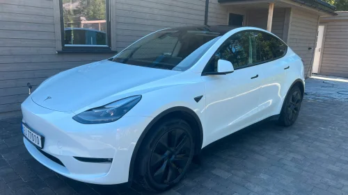 TESLA Model Y Long Range AWD