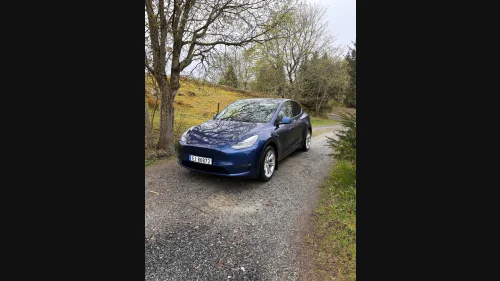 TESLA Model Y Long Range AWD 7-s.