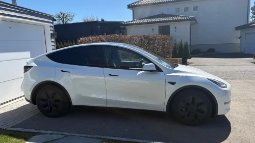 TESLA Model Y Long Range firehjulsdrift