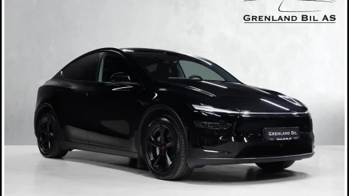 TESLA Model Y Long Range AWD Premium Pano Kamera Varmepumpe El.seter