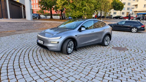 TESLA Model Y Long Range AWD
