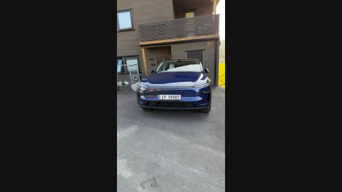 TESLA Model Y Model Y Long Range AWD Juniper Hvit intr Krok 19"