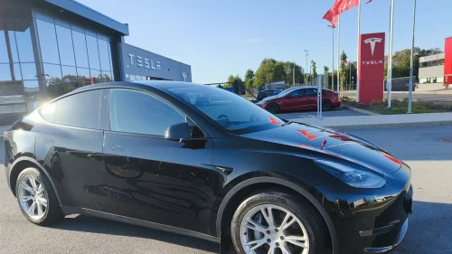 TESLA Model Y Long Range AWD