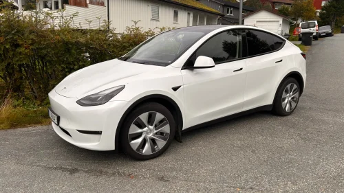TESLA Model Y Long Range AWD