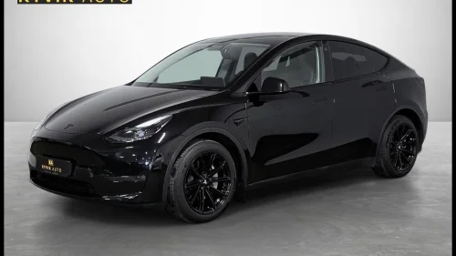 TESLA Model Y Long Range | Hengerfeste | 533KM WLTP | Autopilot