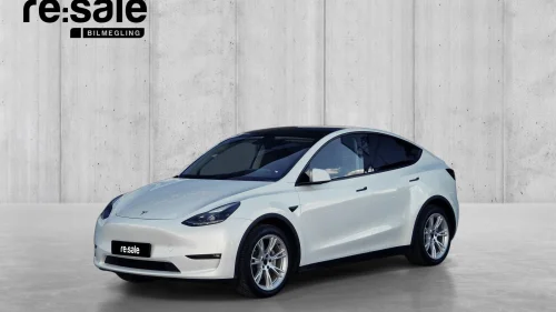 TESLA Model Y Long Range Dual Motor Autopilot Premium Krok Berlin