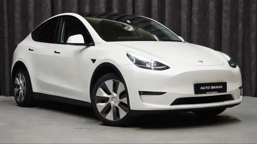 TESLA Model Y LONG RANGE/DUAL MOTOR/533KM/KROK/MATRIX/AP/AMD/V.PUMPE+