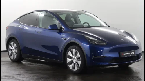 TESLA Model Y LONGE RANGE AWD / KROK / KAMERA / SKINN / ACC / PANO ++