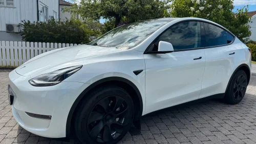 TESLA Model Y Long Range AWD m/ceramic guard lakkbehandling