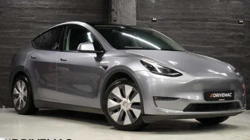 TESLA Model Y Long Range AWD/Skinn/Autopilot/H.Feste/360.Kam++