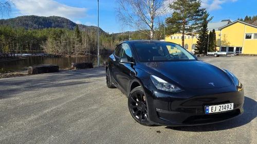 TESLA Model Y Long Range AWD