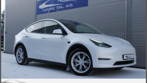 TESLA Model Y Long Range 533 WLTP- 514HK- H.feste- Premium- Panorama