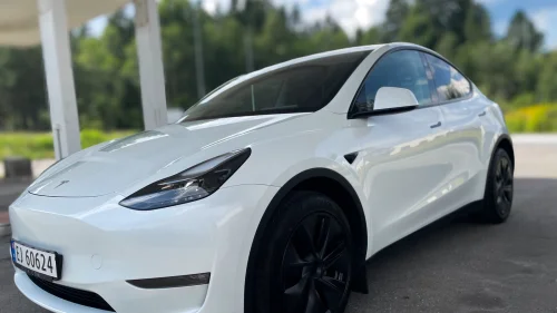 TESLA Model Y Long Range AWD | SOM NY | LAV KM | VINTERDEKK | ++