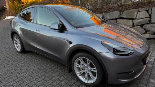 TESLA Model Y Long Range AWD