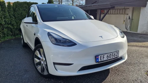 TESLA Model Y Long Range AWD / Acceleration boost /Hengerfeste