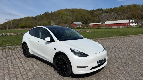 TESLA Model Y Long Range AWD