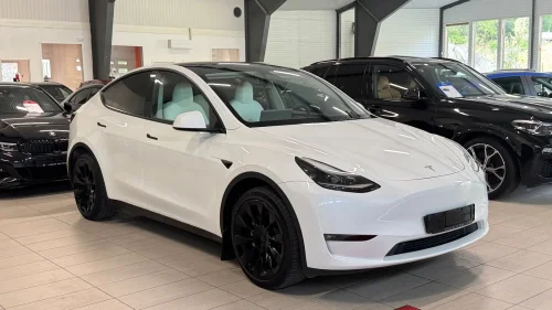 TESLA Model Y Long Range AWD PREMIUM,H-FESTE,KAMERA,HIFI,RYZEN,20"