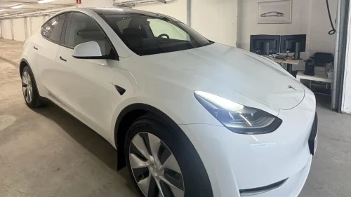 TESLA Model Y Long Range AWD 533km/H.Feste/AP/R.kam/V.Pumpe/Polert!
