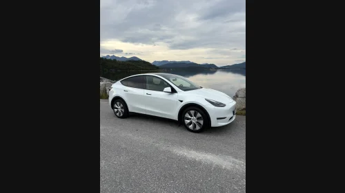TESLA Model Y Long Range AWD