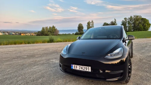 TESLA Model Y Long Range AWD