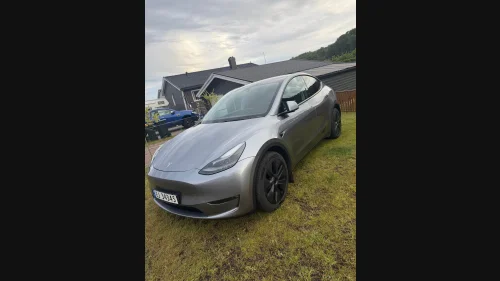 TESLA Model Y Long Range AWD