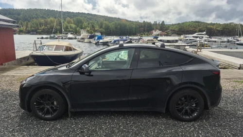 TESLA Model Y Long Range AWD 7-s.