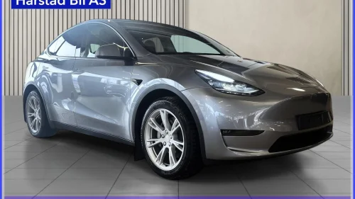 TESLA Model Y Long Range/AWD/Krok/533wltp/
