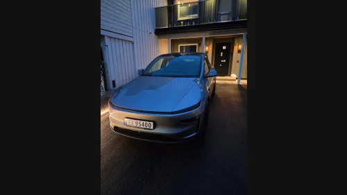 TESLA Model Y Launch Series Long Range AWD