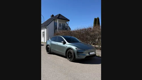 TESLA Model Y Long Range AWD Helfoliert