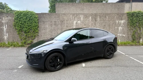 TESLA Model Y Long Range AWD Premium Juniper
