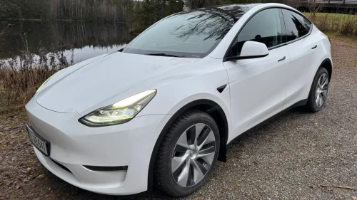 TESLA Model Y Long Range AWD