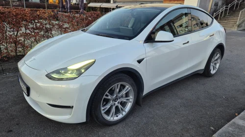 TESLA Model Y LongRange AWD 533km Autopilot Premium Varmepumpe