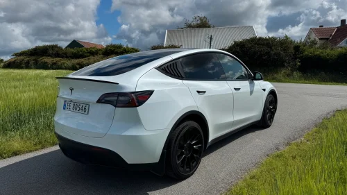 TESLA Model Y LONG RANGE/514HK/AWD/PREMIUM/H.FESTE/AUTOPILOT/APP