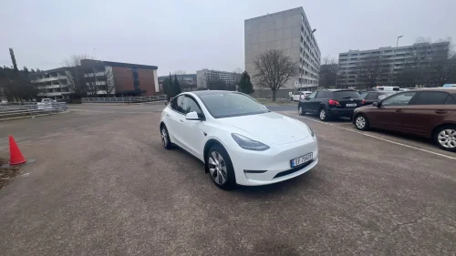 TESLA Model Y Long Range AWD