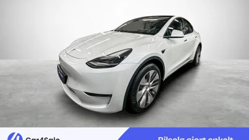 TESLA Model Y LR AWD 533km / AP / Premium / V.Pumpe / Krok / 1-Eier++