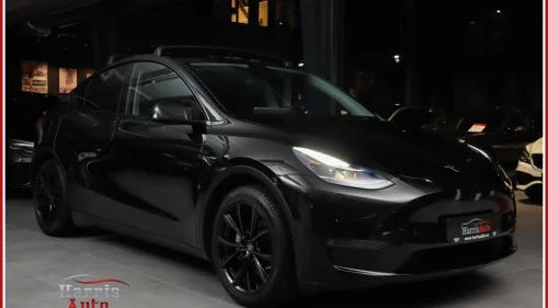 TESLA Model Y LR AWD BLACK ON BLACK HENGERFESTE AUTOPILOT 1 EIER!!