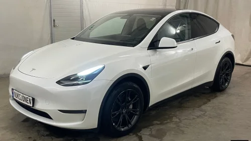 TESLA Model Y LR AWD AUTOPILOT ACC HENGERFESTE VARMEPUMPE PANO