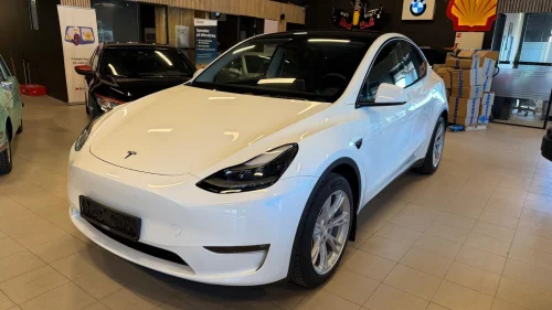 TESLA Model Y EN EIER/ Longe Range AWD