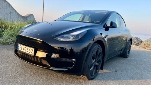TESLA Model Y Long Range AWD | HW4 |AP | Hengerfeste