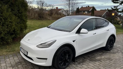 TESLA Model Y Long Range AWD