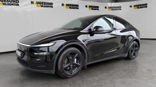 TESLA Model Y Long Range Juniper AWD | Krok | Kamera | Glasstak