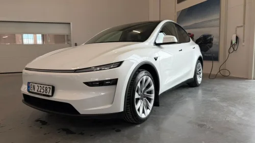 TESLA Model Y test