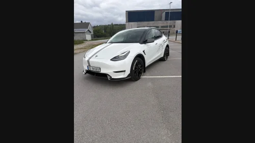TESLA Model Y Long Range AWD