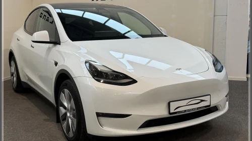 TESLA Model Y Long Range AWD Hengerfeste
