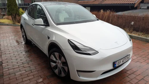 TESLA Model Y Long Range AWD