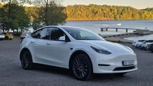 TESLA Model Y Long Range AWD